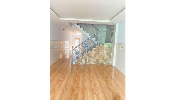 Ngộp Trịnh Đình Trọng - 4x18m - HXH 6m Thông Kinh Doanh sát Q11